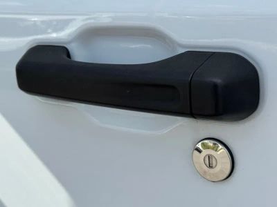 2022 Jeep Wrangler - Photo 12