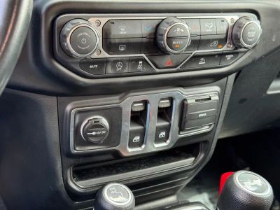2022 Jeep Wrangler - Photo 27