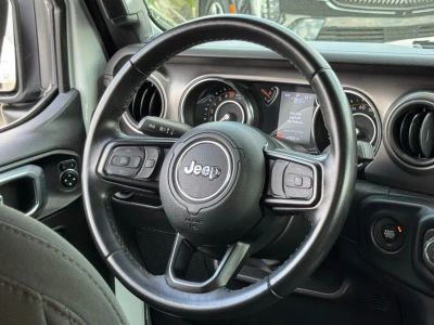 2022 Jeep Wrangler - Photo 22