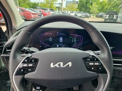 2023 Kia Niro — photo 18 view
