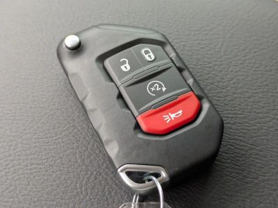 2026 Jeep Wrangler — photo 32 view