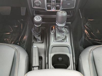 2026 Jeep Wrangler — photo 19 view