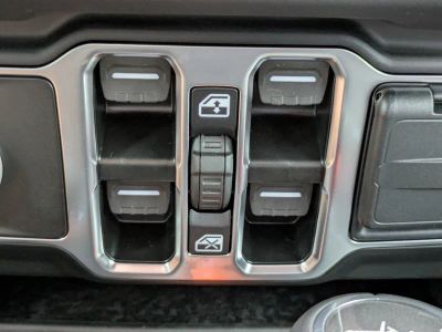 2026 Jeep Wrangler — photo 24 view
