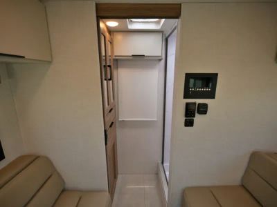2027 Thor Motor Coach CHATEAU — photo 23 view