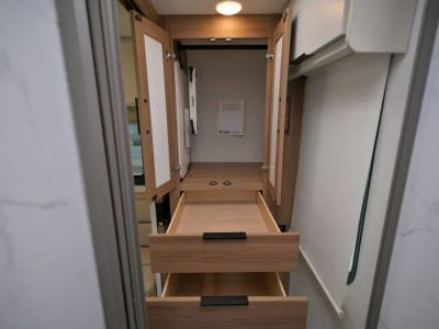 2027 Thor Motor Coach CHATEAU — photo 25 view