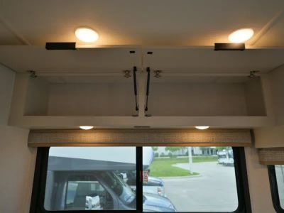 2027 Thor Motor Coach CHATEAU — photo 17 view