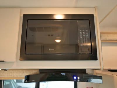 2027 Thor Motor Coach CHATEAU — photo 15 view