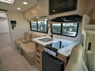 2027 Thor Motor Coach CHATEAU — photo 8 view