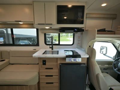 2027 Thor Motor Coach CHATEAU — photo 9 view