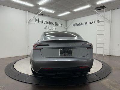 2025 Tesla Model 3 - Photo 7