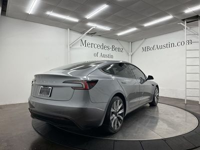 2025 Tesla Model 3 - Photo 8