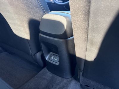 2025 Hyundai Elantra Hybrid — photo 27 view