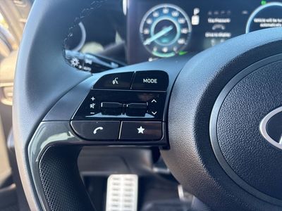 2025 Hyundai Elantra Hybrid — photo 17 view