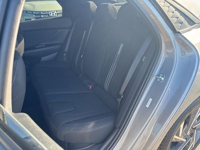 2025 Hyundai Elantra Hybrid — photo 25 view