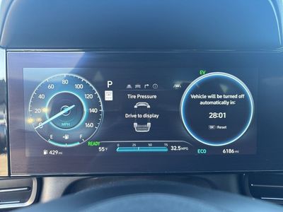 2025 Hyundai Elantra Hybrid — photo 19 view