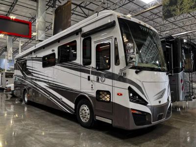 2024 Tiffin PHAETON — front three-quarter view
