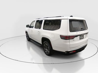 2024 Jeep Wagoneer L - Photo 5