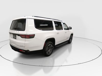2024 Jeep Wagoneer L - Photo 7