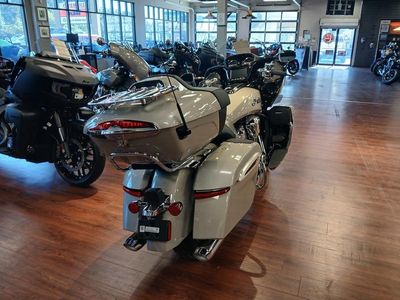 2026 Indian Motorcycle Pursuit Limited 112 w/PowerBand Audio Black Metallic - Photo 6