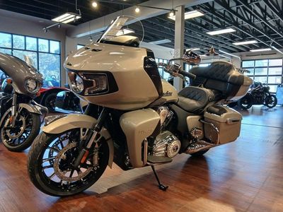 2026 Indian Motorcycle Pursuit Limited 112 w/PowerBand Audio Black Metallic - Photo 2