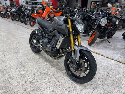 2015 Yamaha FZ-09 — photo 8 view