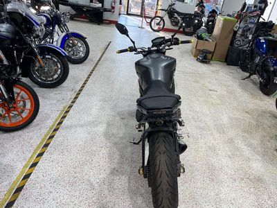 2015 Yamaha FZ-09 — interior view