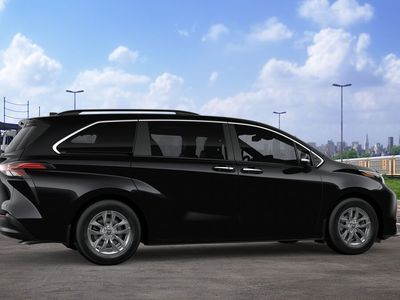2026 Toyota Sienna — photo 11 view