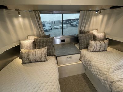 2026 Airstream Flying Cloud - Photo 21