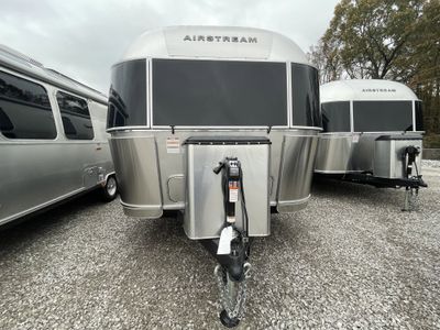 2026 Airstream Flying Cloud - Photo 4