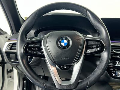 2022 BMW 5 Series - Photo 15