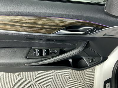 2022 BMW 5 Series - Photo 14