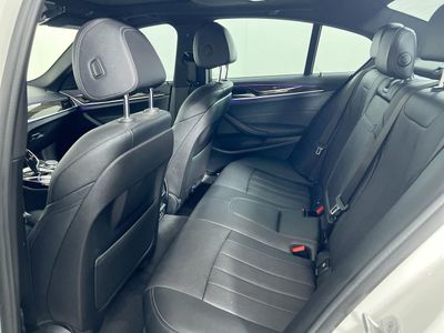 2022 BMW 5 Series - Photo 26