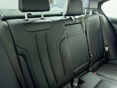 2022 BMW 5 Series - Photo 30