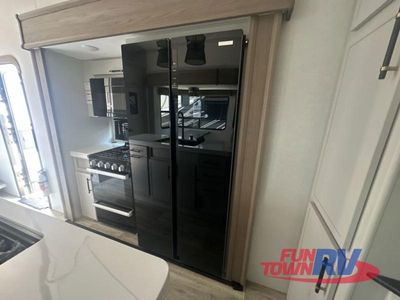 2025 Dutchmen RV Astoria - Photo 17