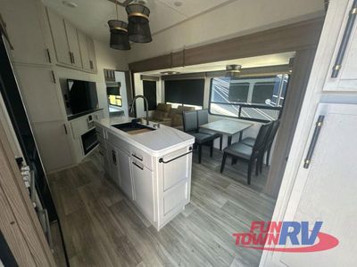 2025 Dutchmen RV Astoria - Photo 12