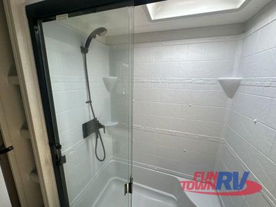 2025 Dutchmen RV Astoria - Photo 27