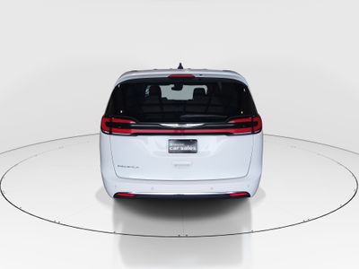 2023 Chrysler Pacifica - Photo 6