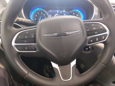 2023 Chrysler Pacifica - Photo 12