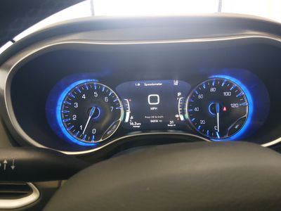 2023 Chrysler Pacifica - Photo 14