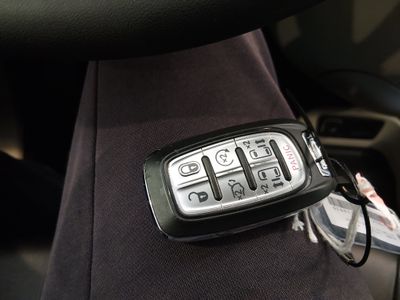 2023 Chrysler Pacifica - Photo 15