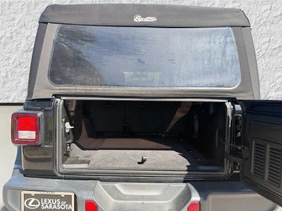 2021 Jeep Wrangler — photo 12 view