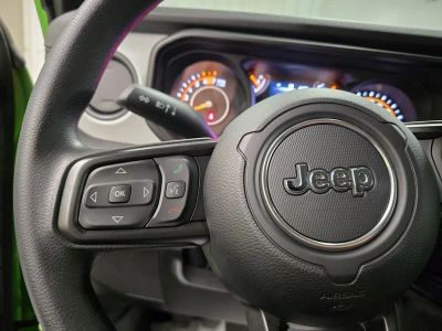 2026 Jeep Wrangler — photo 17 view