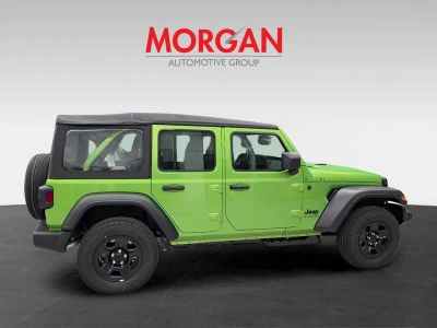 2026 Jeep Wrangler — photo 7 view