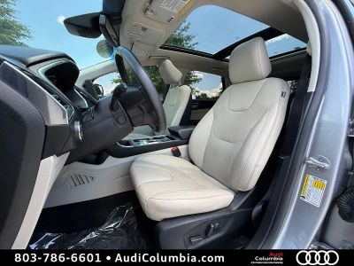 2021 Ford Edge — detail view