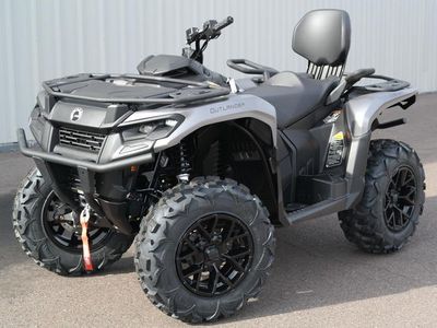 2026 Can-Am Outlander MAX XT 700 - Photo 1