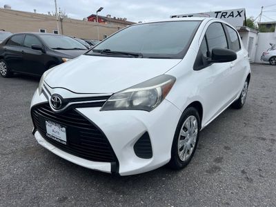 2015 Toyota Yaris - Photo 2
