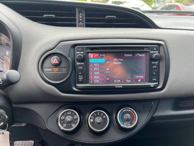 2015 Toyota Yaris - Photo 12