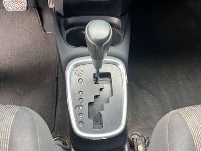 2015 Toyota Yaris - Photo 13