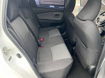 2015 Toyota Yaris - Photo 11