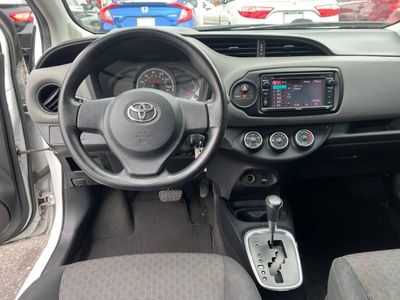 2015 Toyota Yaris - Photo 16
